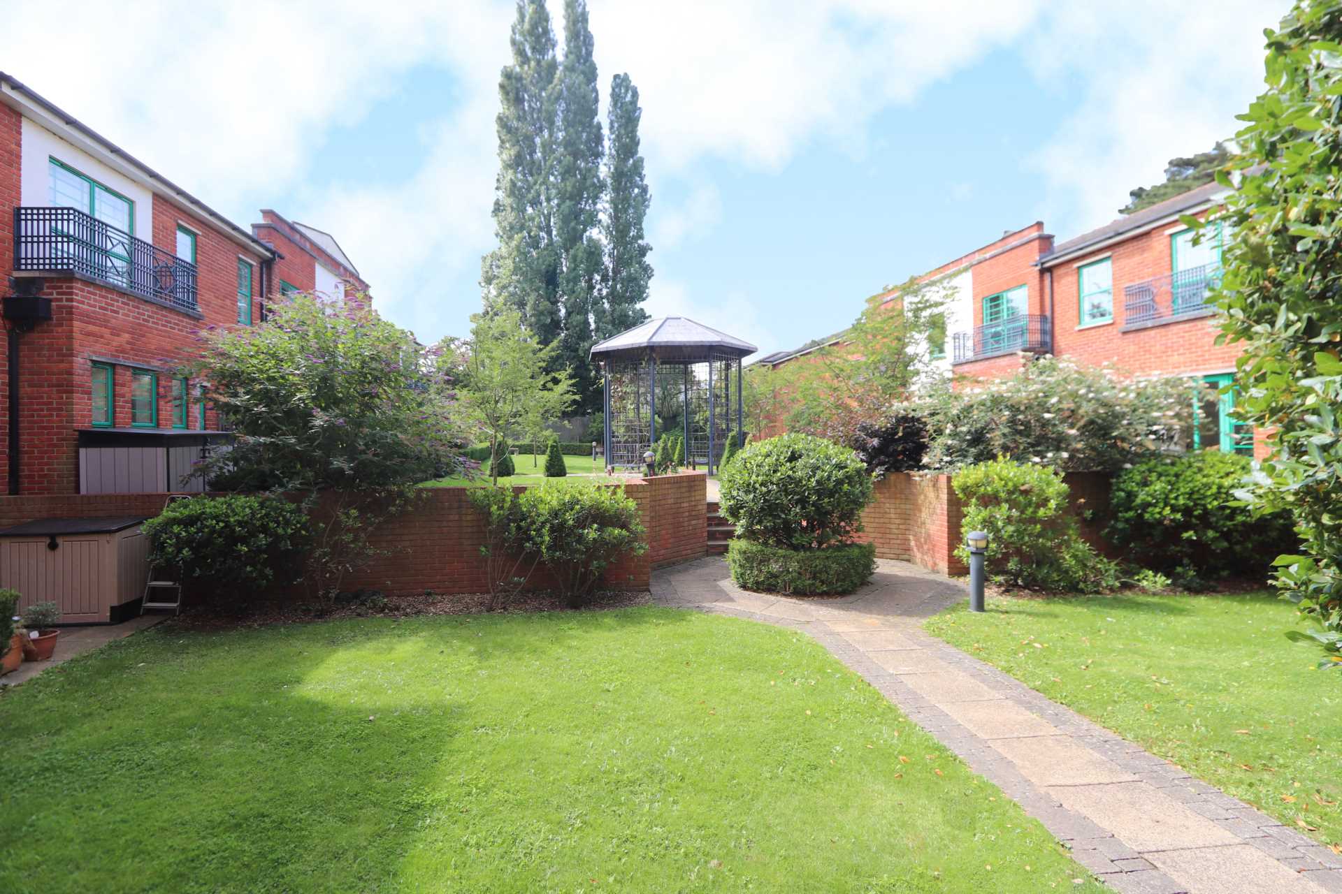 Brabham Court, Central Road, Worcester Park, KT4 8EA, Image 10