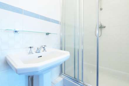 Brabham Court, Central Road, Worcester Park, KT4 8EA, Image 8