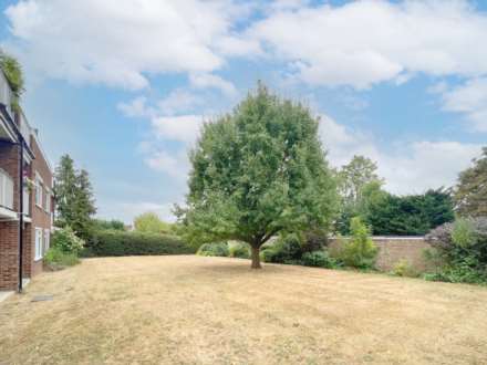 Dukes Avenue, New Malden, Image 6