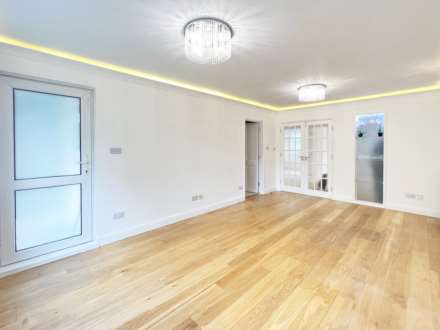 Dukes Avenue, New Malden, Image 7