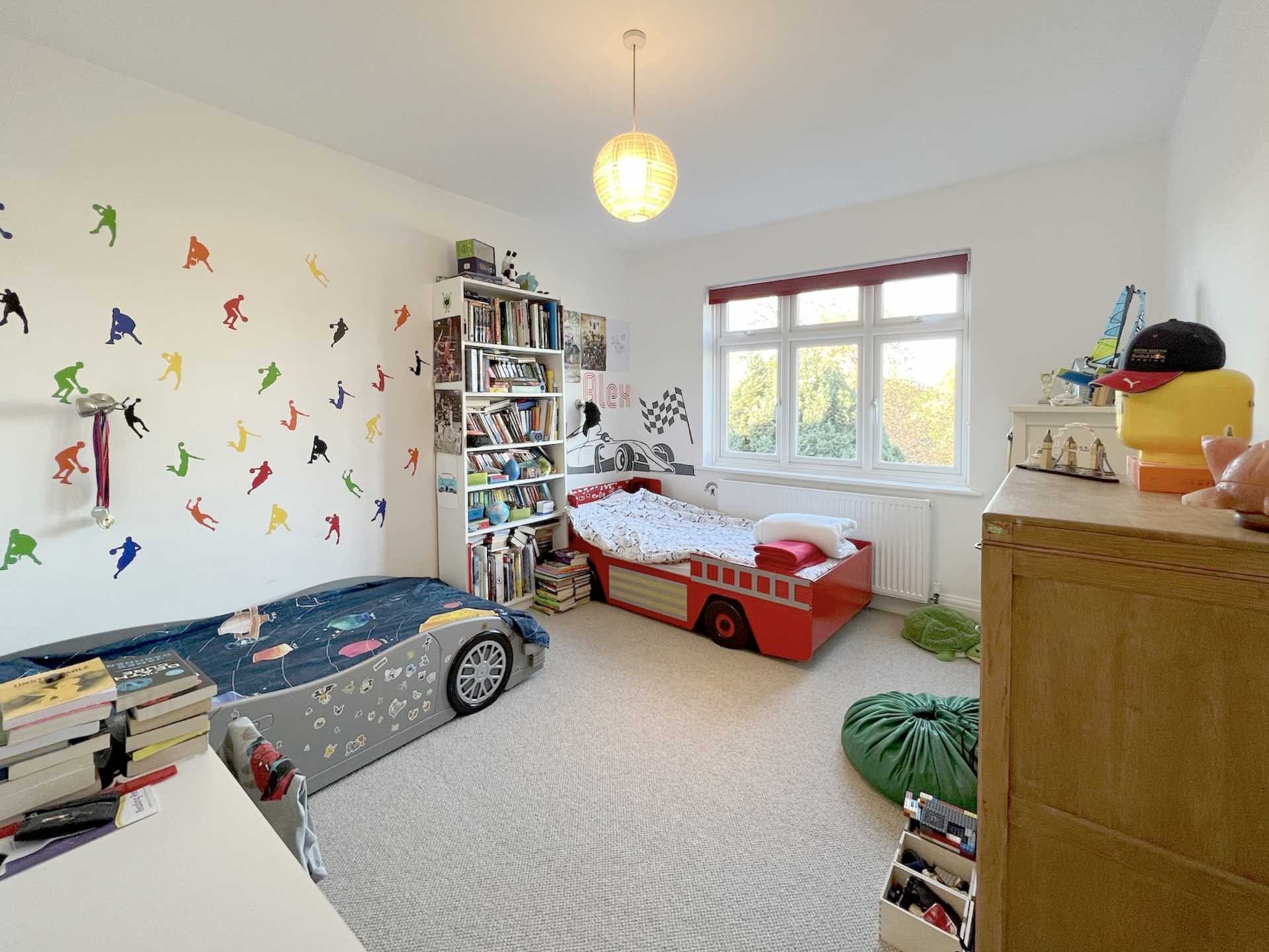 Elgar Avenue, Surbiton, Image 11