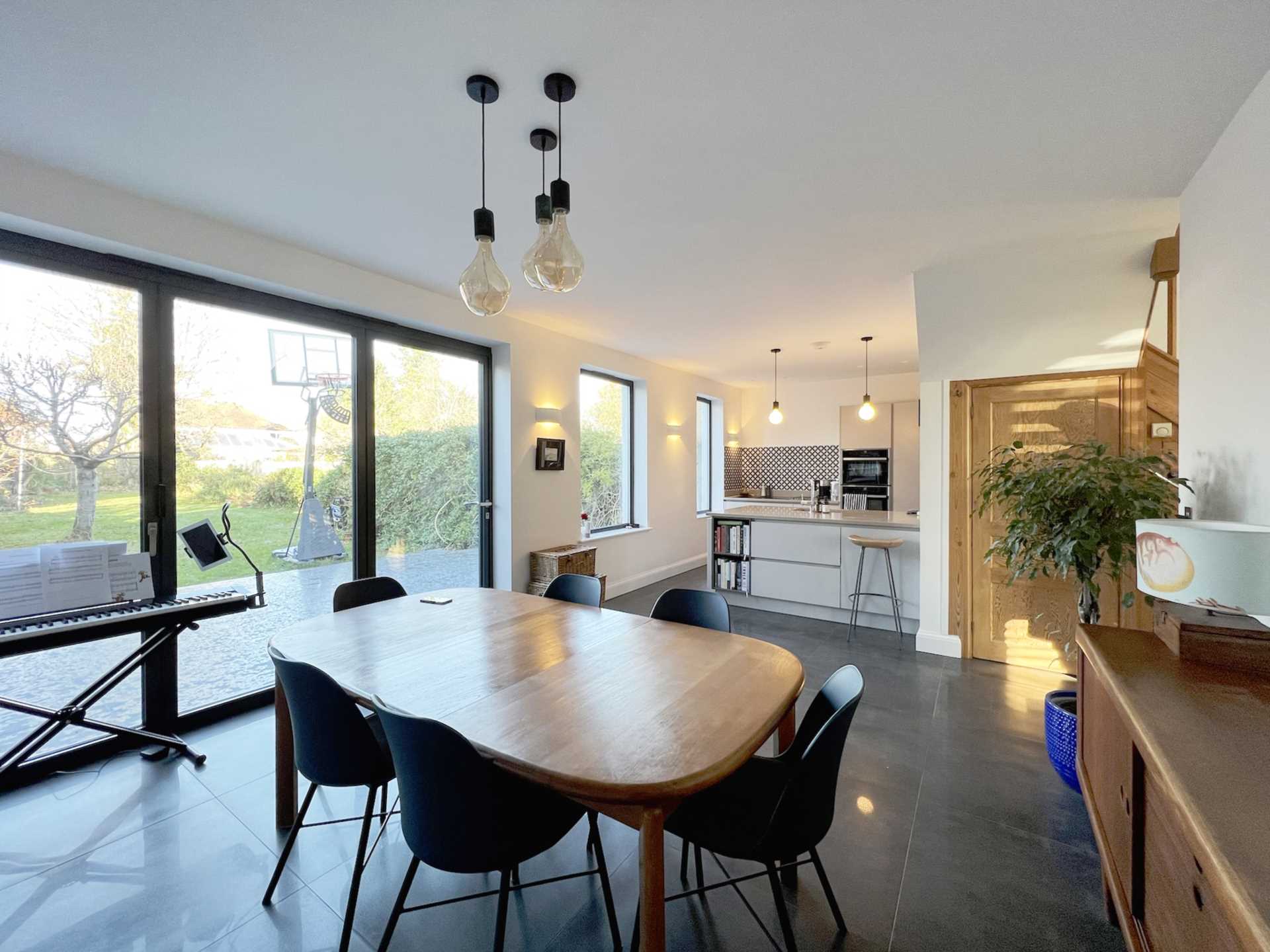 Elgar Avenue, Surbiton, Image 3