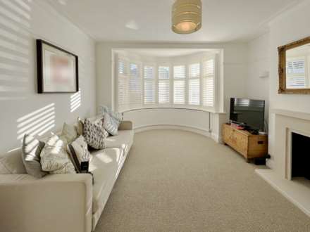 Elgar Avenue, Surbiton, Image 2