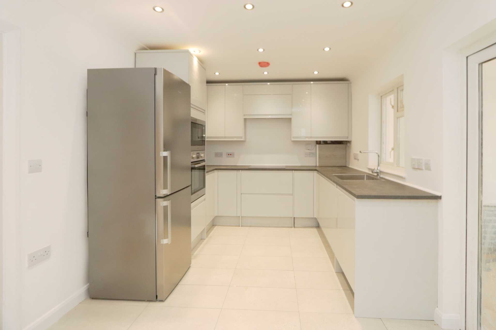 Green Wrythe Lane, Carshalton, Image 2