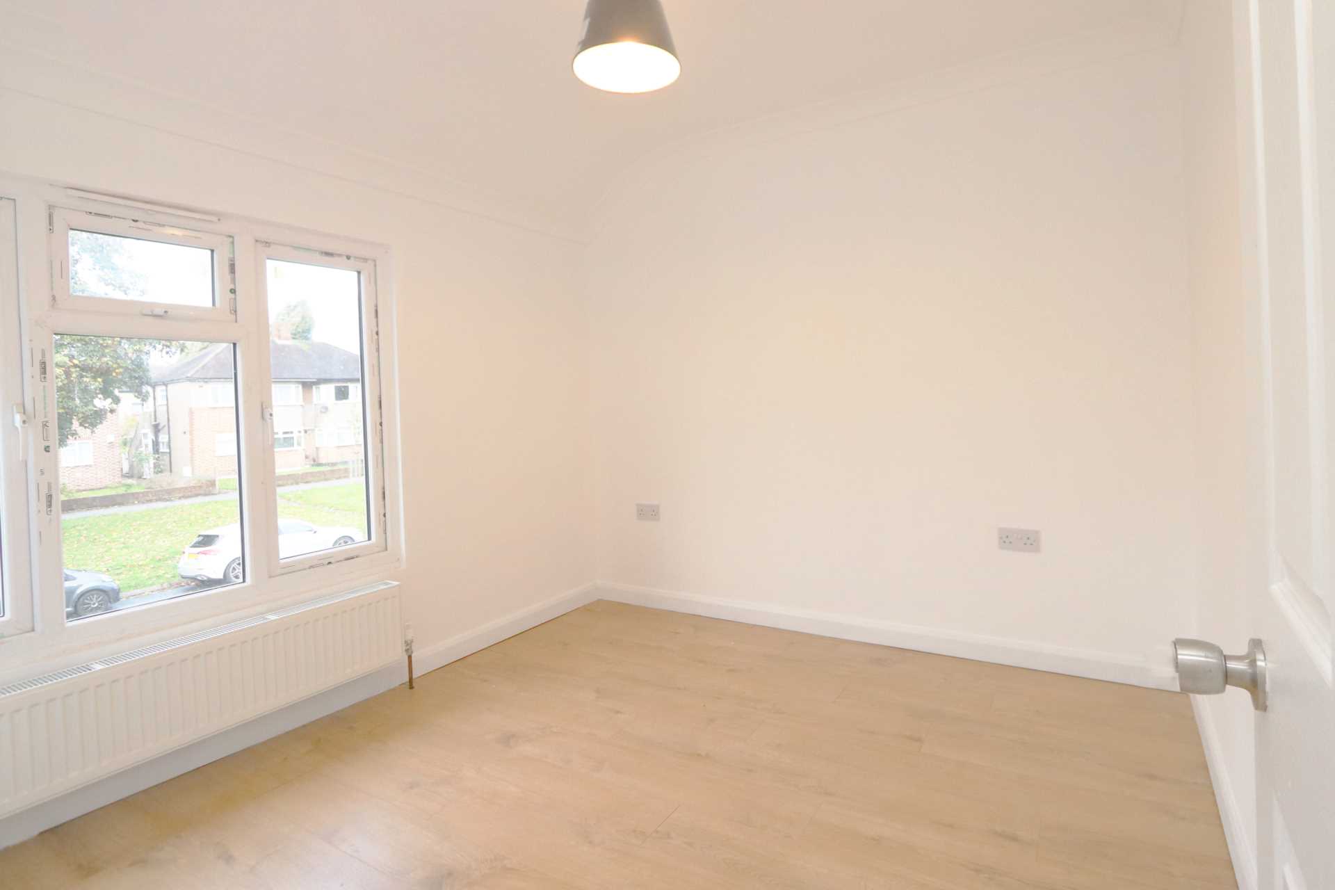 Green Wrythe Lane, Carshalton, Image 8