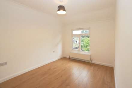 Green Wrythe Lane, Carshalton, Image 7