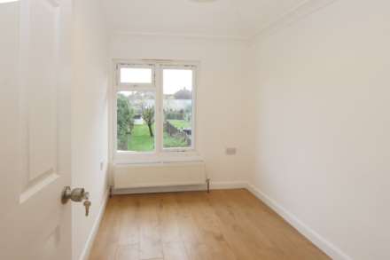 Green Wrythe Lane, Carshalton, Image 9