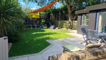 Curtis Road, Epsom, Image 2