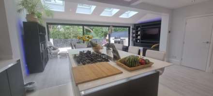 Curtis Road, Epsom, Image 3