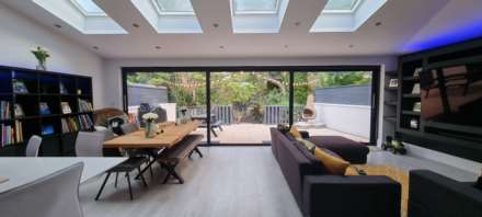 Curtis Road, Epsom, Image 4