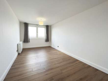 Eaton Drive, Kingston Upon Thames, Image 7