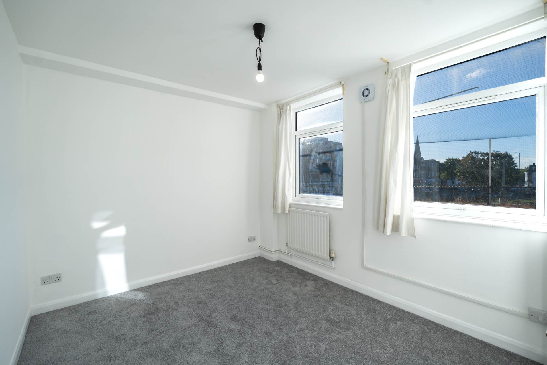 High Street, New Malden, Image 9