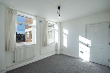 High Street, New Malden, Image 10