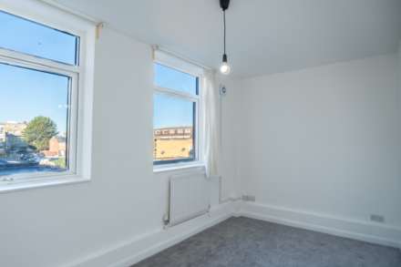 High Street, New Malden, Image 7