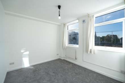 High Street, New Malden, Image 9