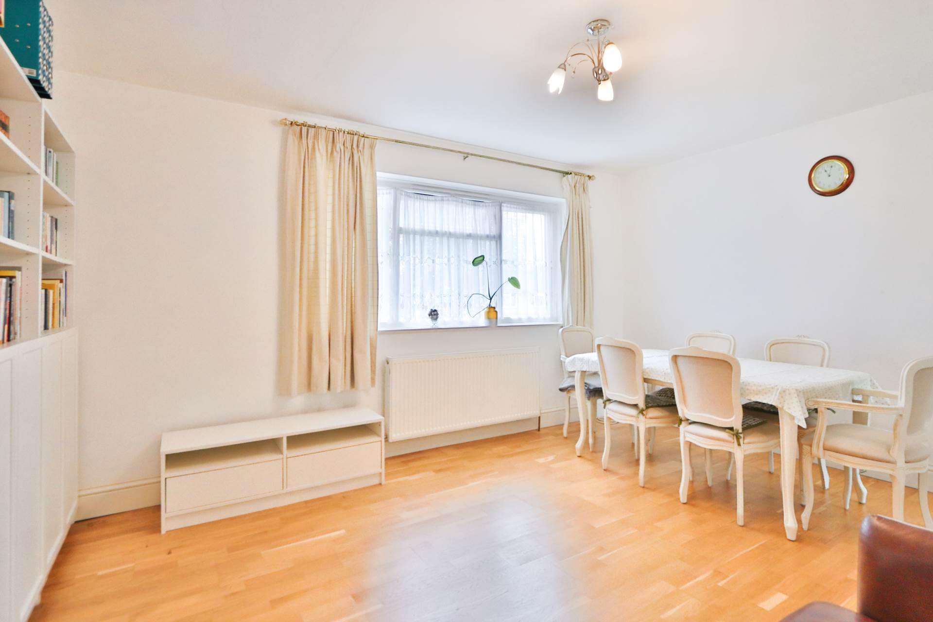 Acacia Grove, New Malden, Image 4