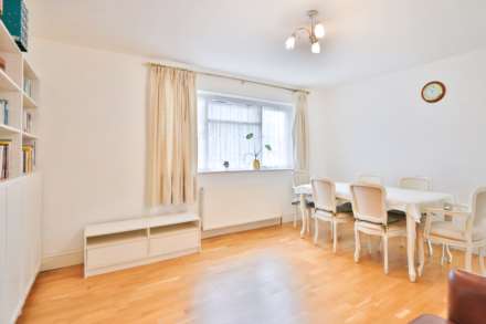 Acacia Grove, New Malden, Image 4