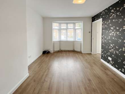 Errol Gardens, New Malden, Image 8