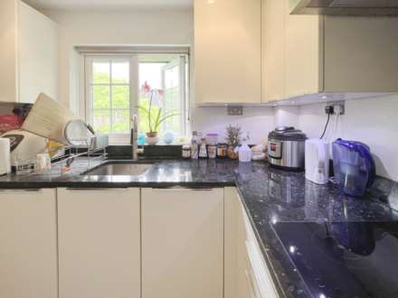 Selhurst Close, London, Image 10