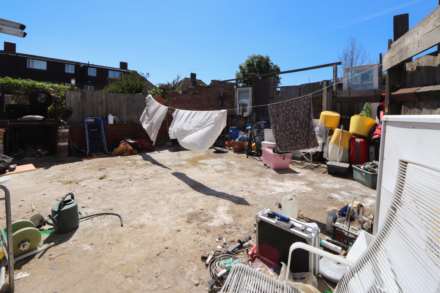 West Barnes Lane, New Malden, Image 13