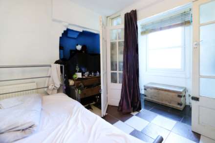 West Barnes Lane, New Malden, Image 2
