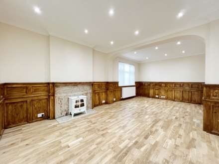 Woodside Close, Surbiton, Image 1