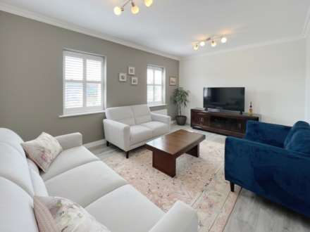 Westmount Close, Worcester Park, Image 3