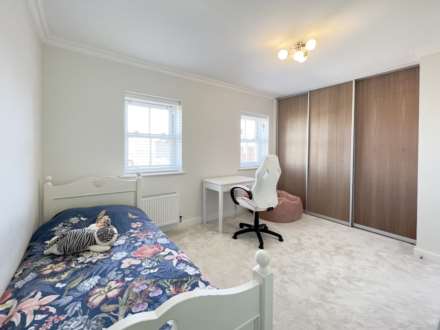 Westmount Close, Worcester Park, Image 7