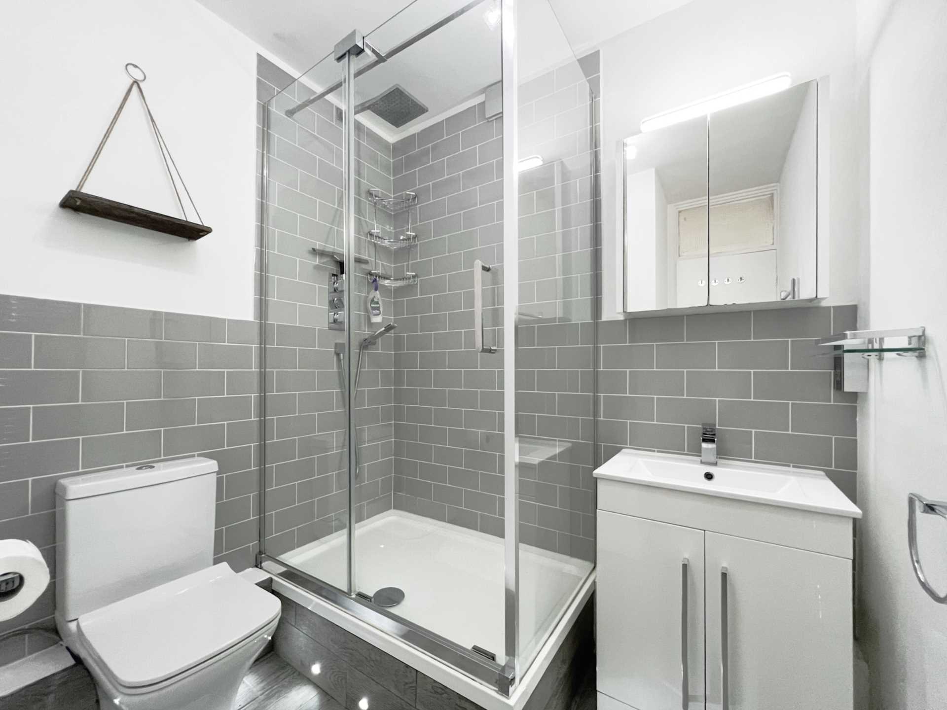 Kingston Road, New Malden, Image 4
