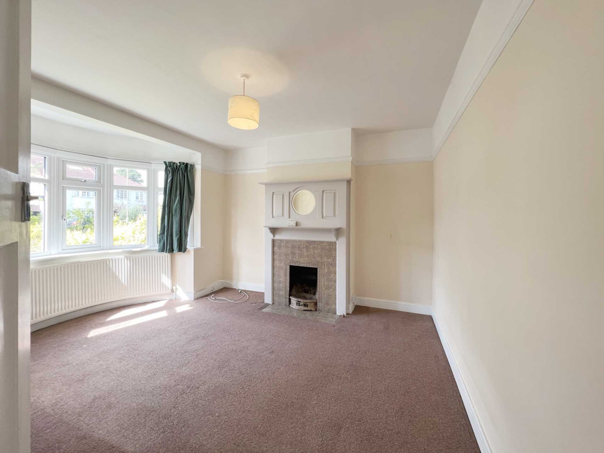 Esher Road, East Molesey, Image 3