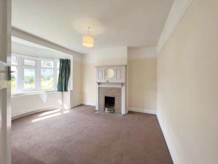 Esher Road, East Molesey, Image 3