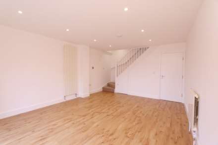 Evesham Terrace, St Andrew's Road, Surbiton, Image 4
