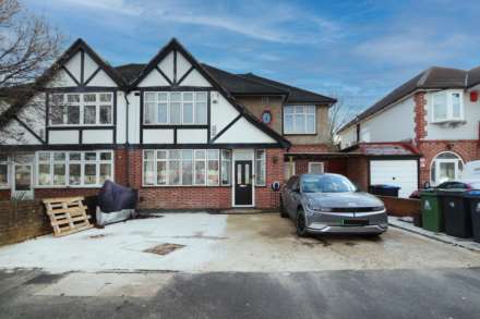4 Bedroom Semi-Detached, Malden Way, New Malden