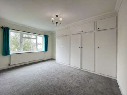 Gainsborough Road, New Malden, Image 11