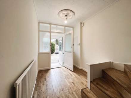 Gainsborough Road, New Malden, Image 16