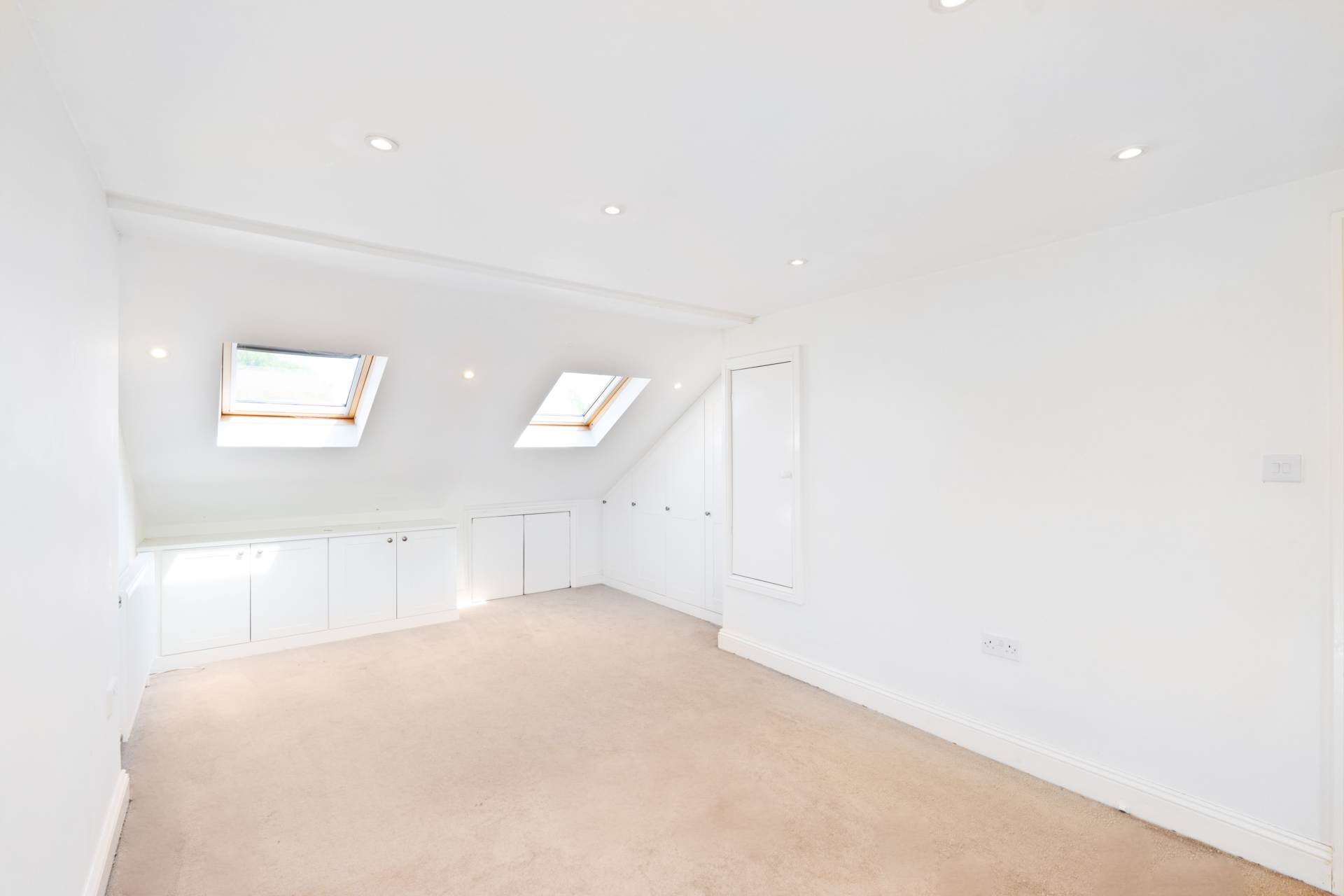 South Lane, New Malden, KT3 5HL, Image 17