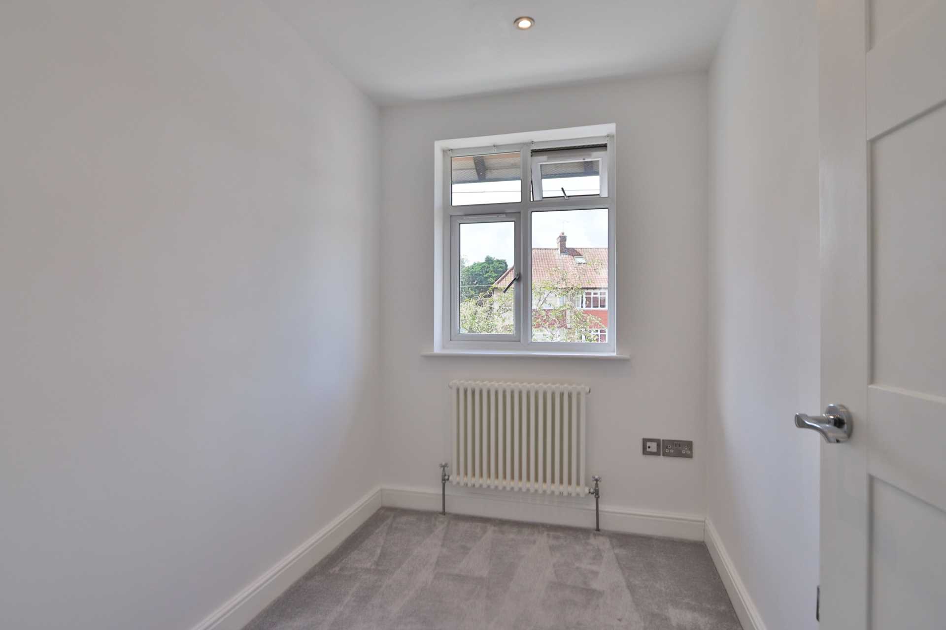 Groveland Way, New Malden, Image 13