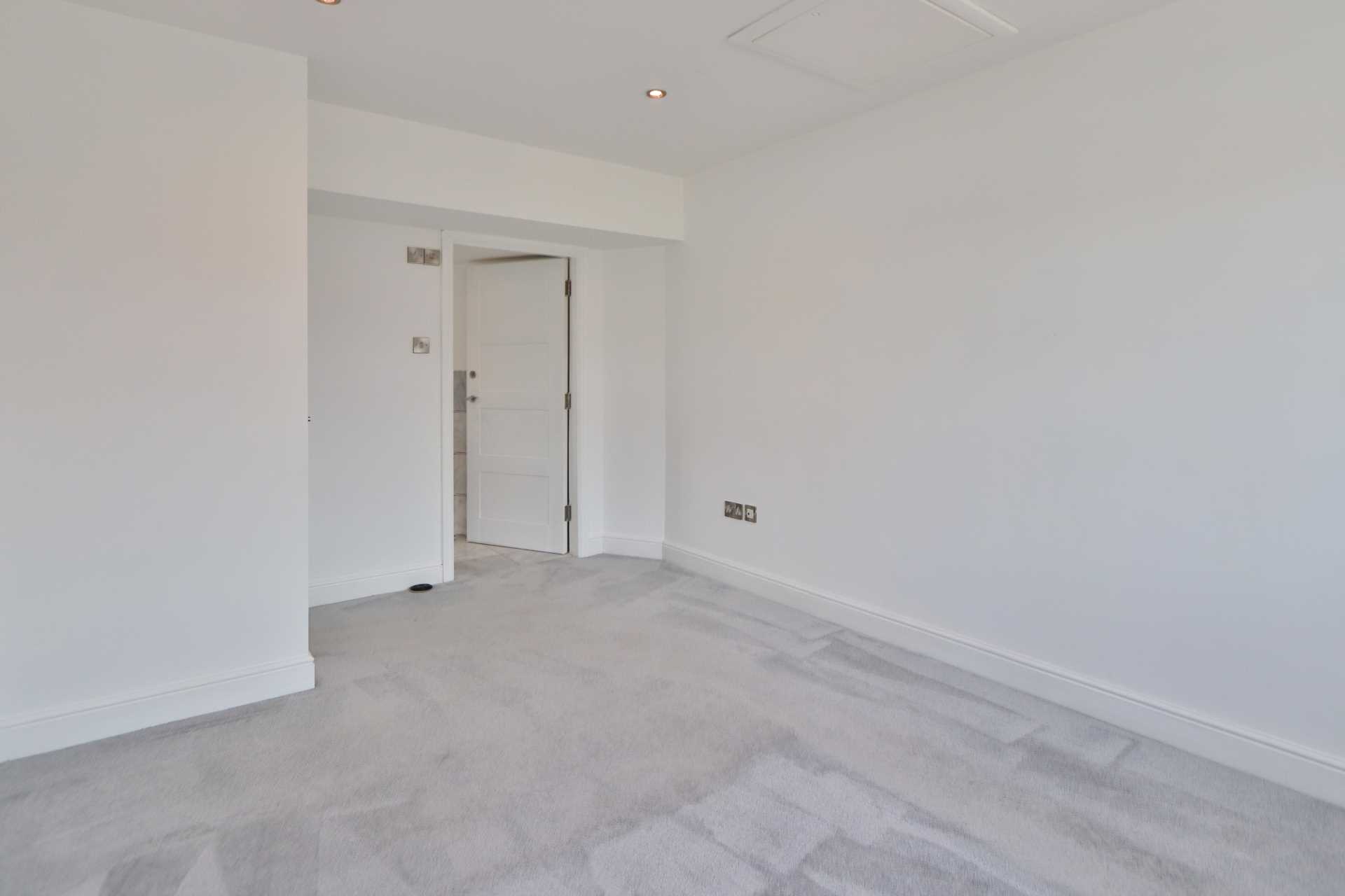 Groveland Way, New Malden, Image 9