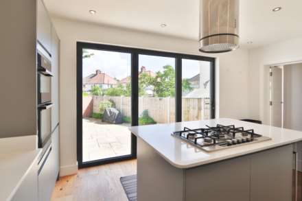 Groveland Way, New Malden, Image 2
