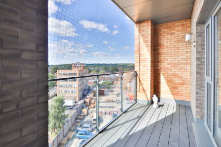 Property For Rent Powdermill Close, New Malden