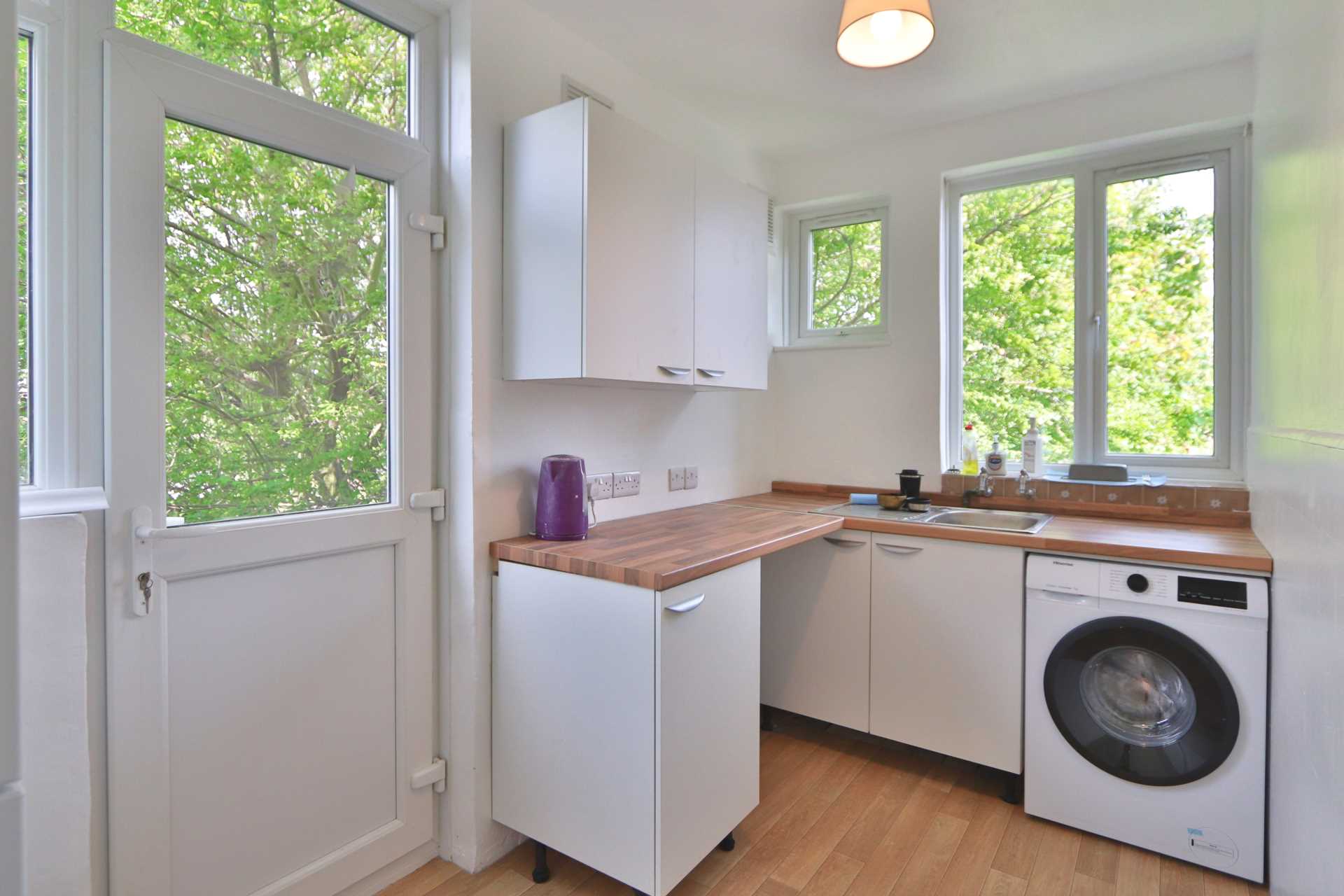 Manor Drive North, New Malden, Image 6