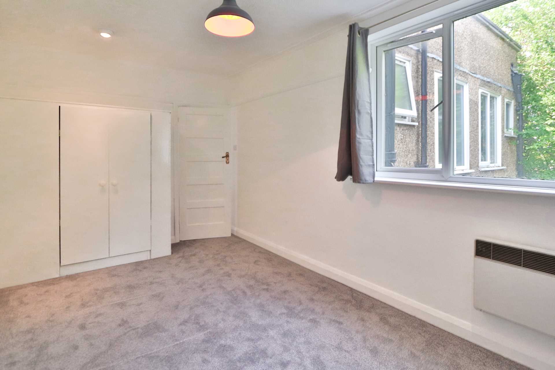 Manor Drive North, New Malden, Image 8