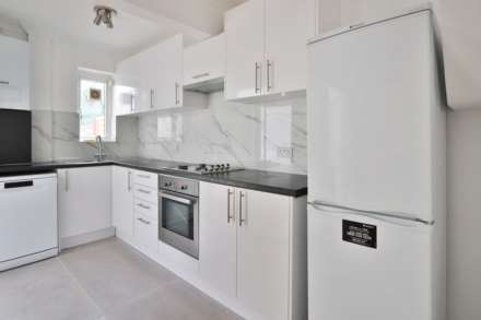 Caverleigh Way, Worcester Park, Image 4