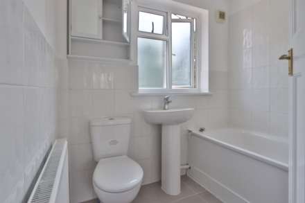 Caverleigh Way, Worcester Park, Image 8
