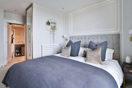 Queenshurst Square, Kingston Upon Thames, Image 15