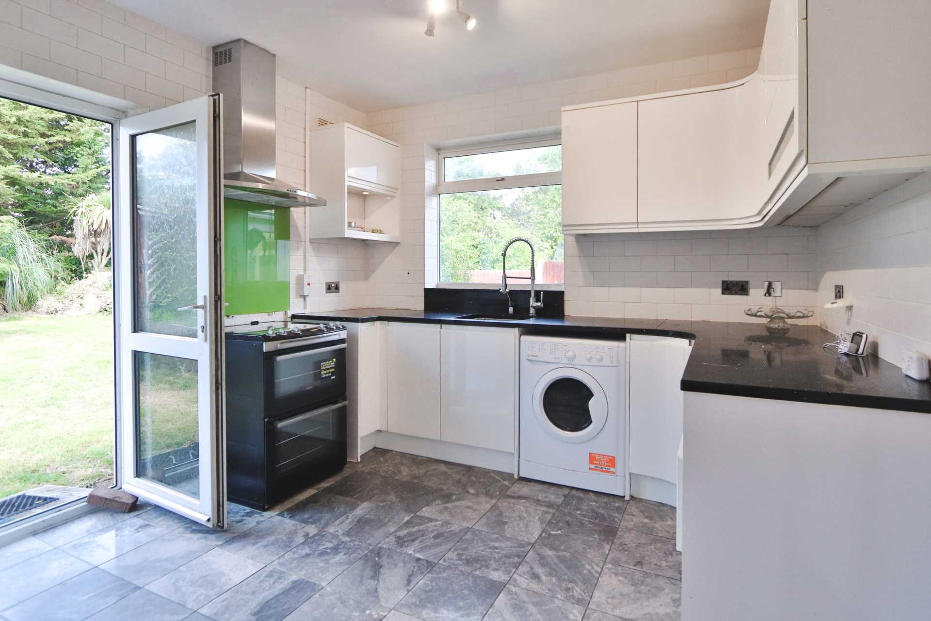 Field Place, New Malden, Image 5