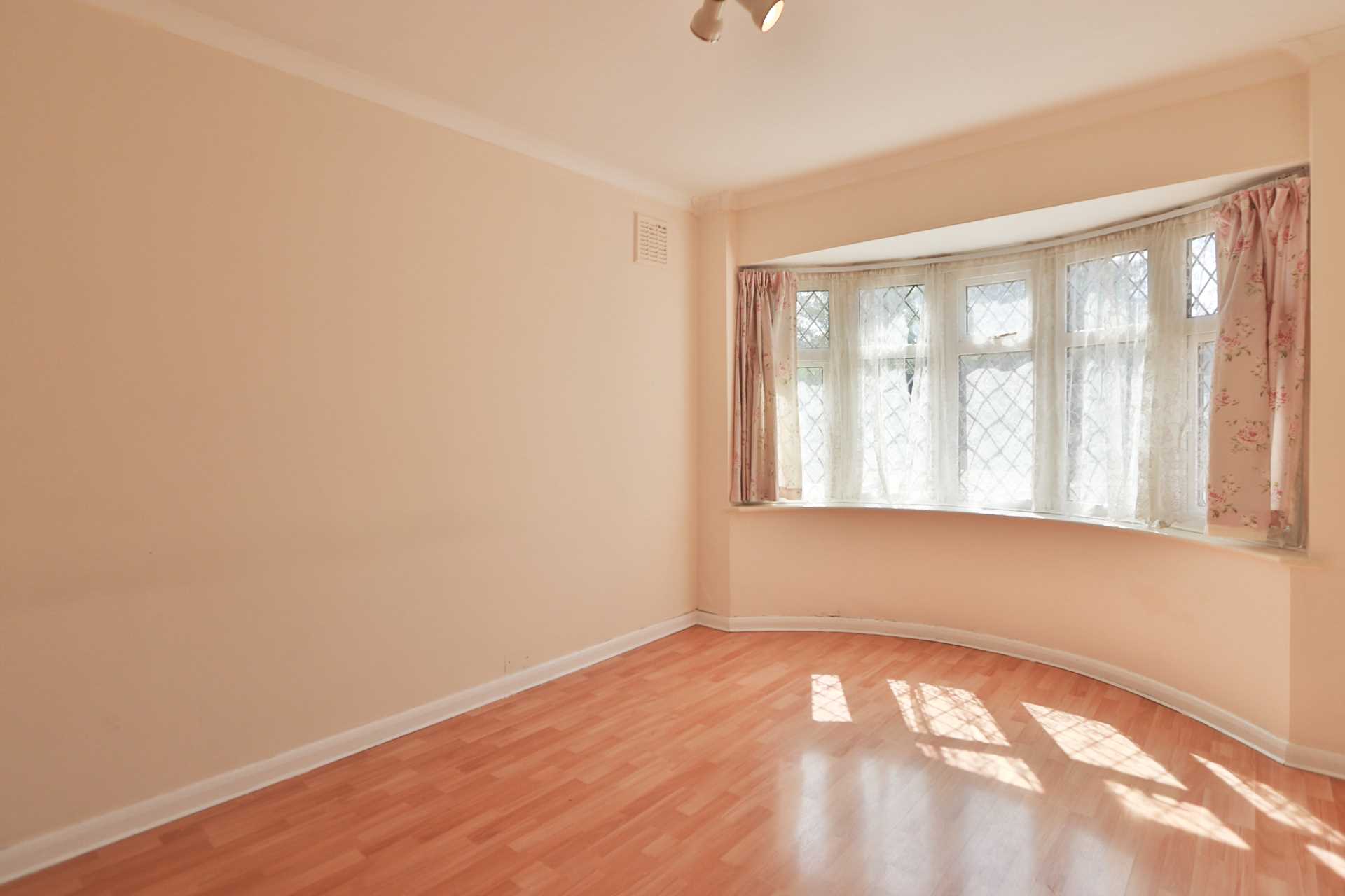 Field Place, New Malden, Image 7
