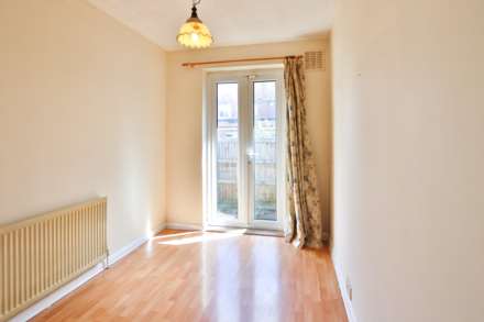 Field Place, New Malden, Image 9