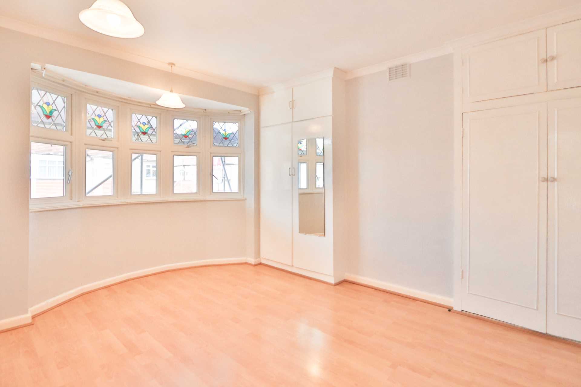 Lynwood Drive, Worcester Park, Image 9