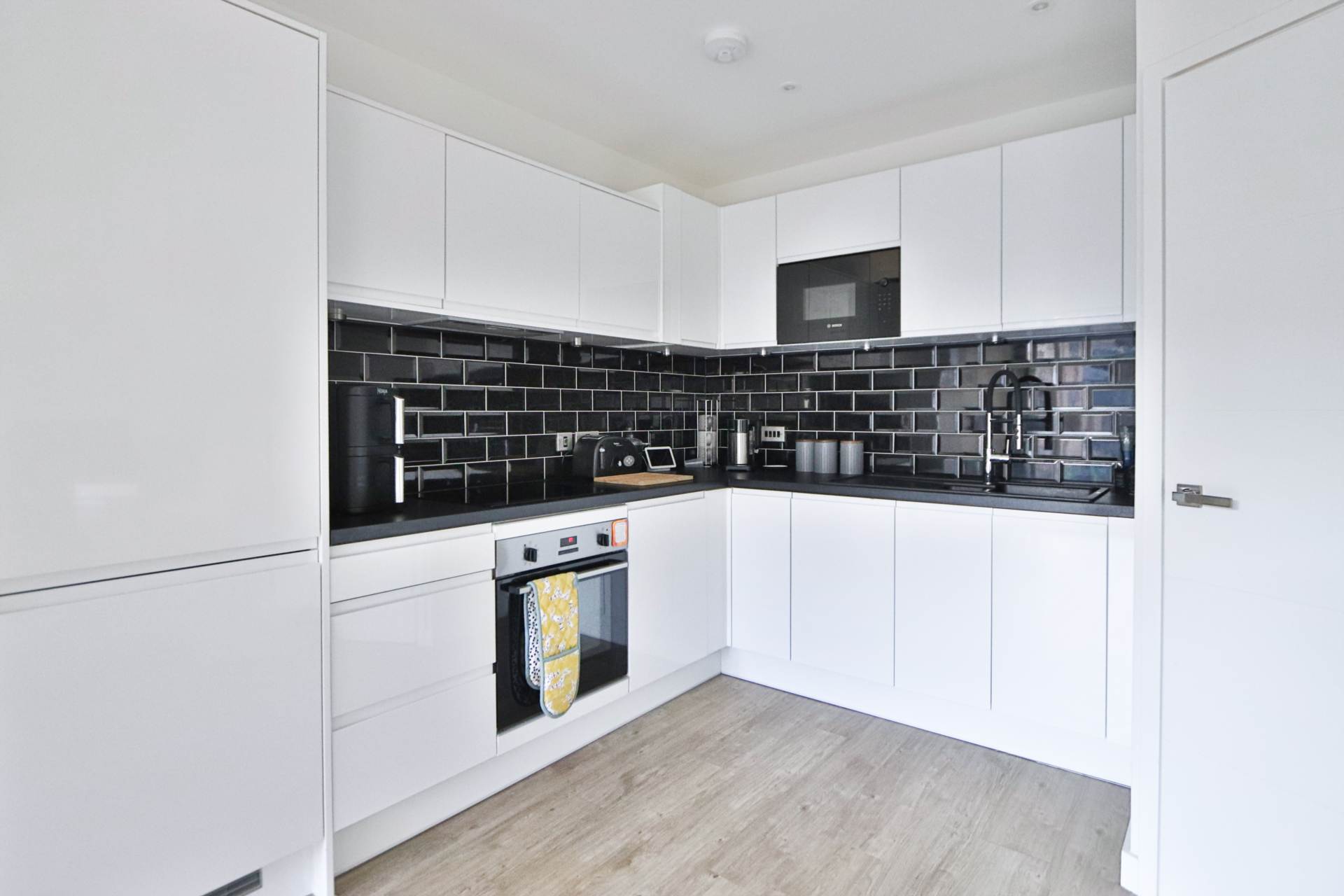 Grassholme House, 5 Powdermill Close, Image 3